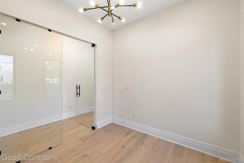 Tiny photo for 1228 W Windemere Avenue, Royal Oak City, MI 48073 (MLS # 20261036886)