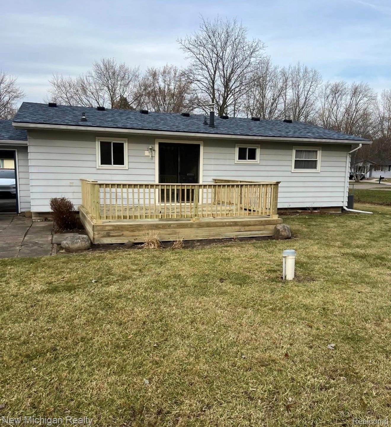 5511 Cottonwood Drive