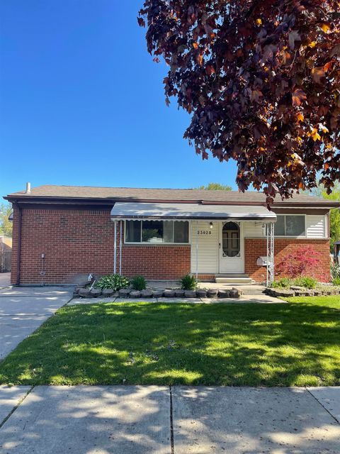 23025 Raymond Street St Clair Shores City MI 48082