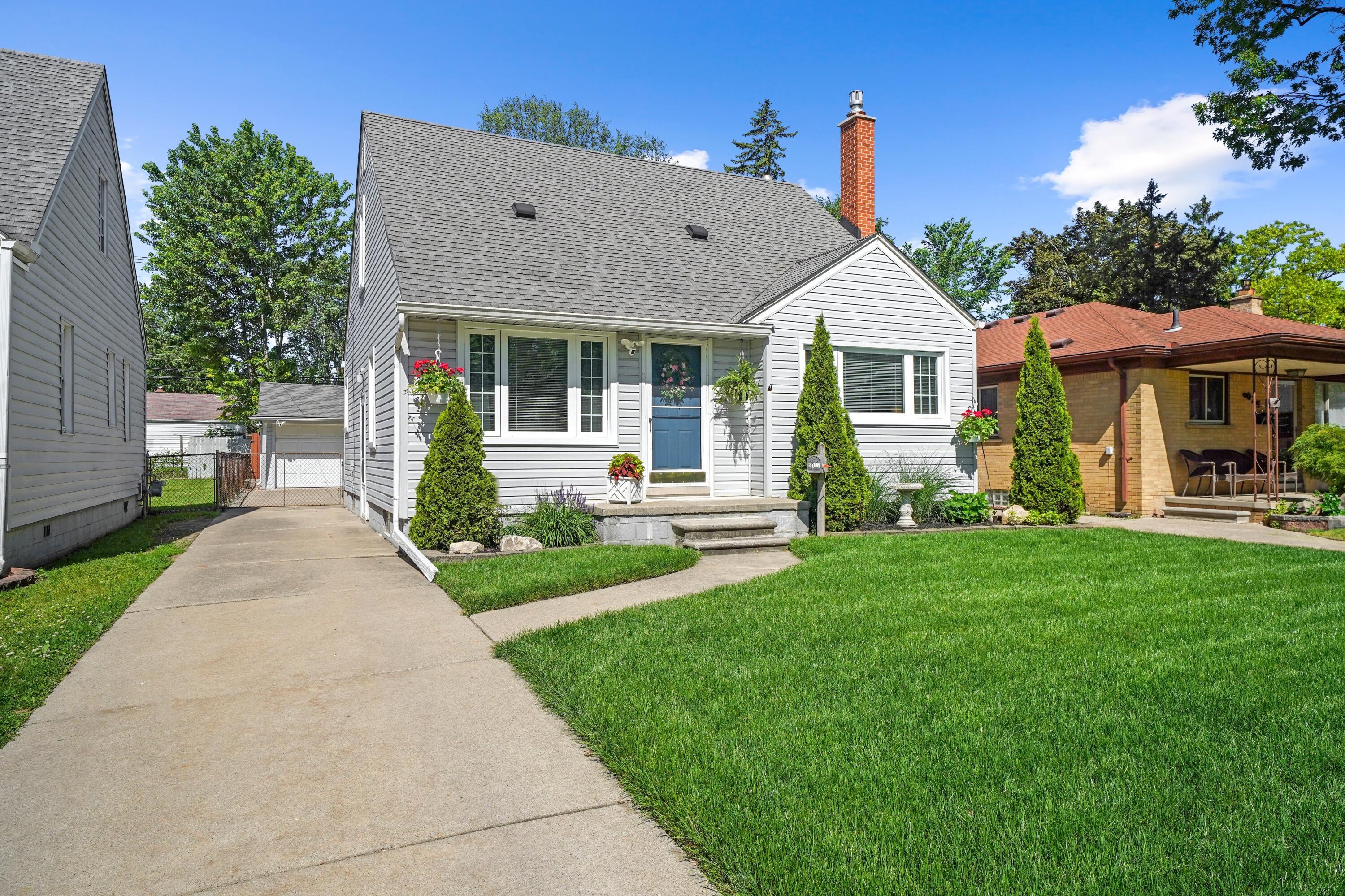 6017 Drexel Street