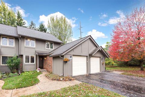 44877 Erin Drive Plymouth City MI 48170