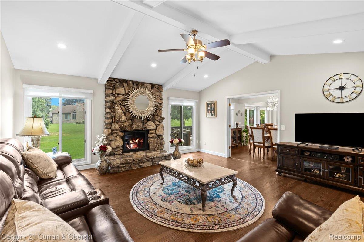17835 Maple Hill Drive