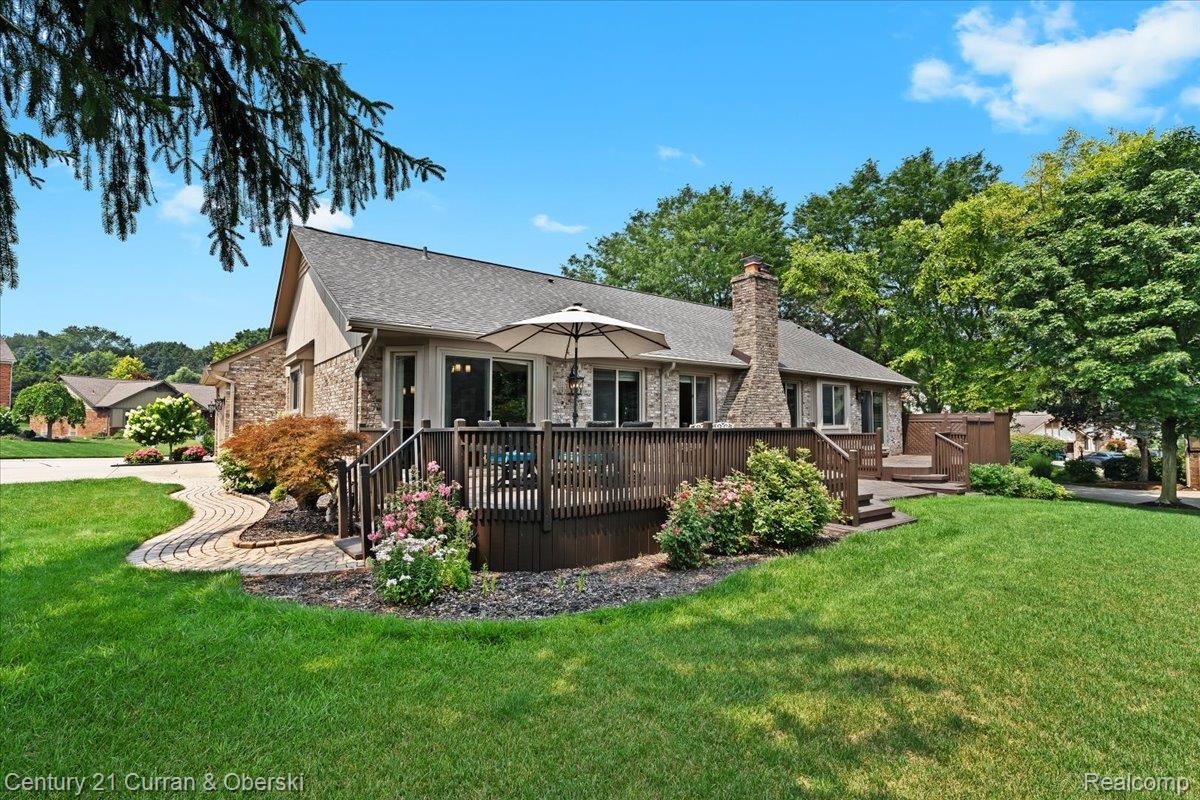 17835 Maple Hill Drive