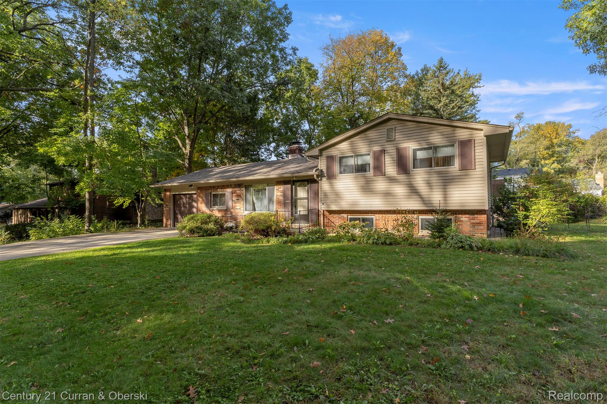3324 Maple Drive