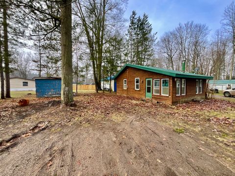 6384 Charleen Lane Garfield Township MI 48632