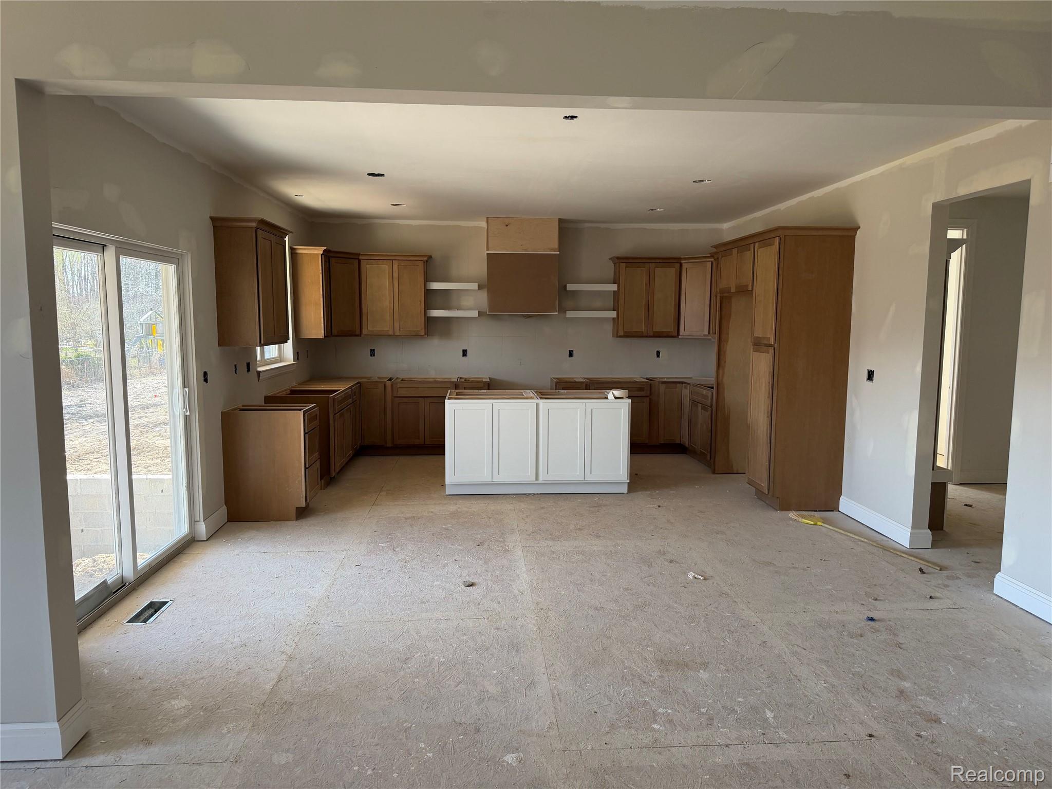 28324 Nadia Lane