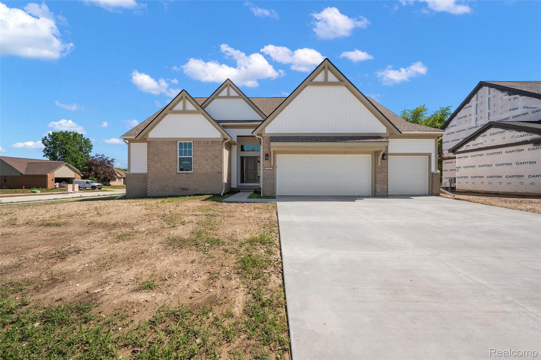 28324 Nadia Lane