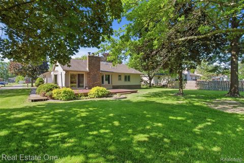 Tiny photo for 4425 Gardner Street, Sterling Heights City, MI 48310 (MLS # 20261039085)