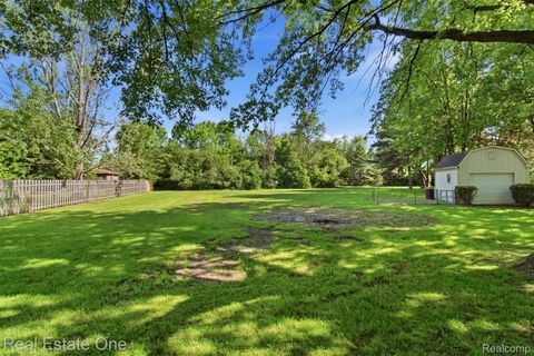 Tiny photo for 4425 Gardner Street, Sterling Heights City, MI 48310 (MLS # 20261039085)
