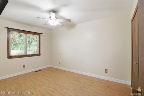 Tiny photo for 4425 Gardner Street, Sterling Heights City, MI 48310 (MLS # 20261039085)