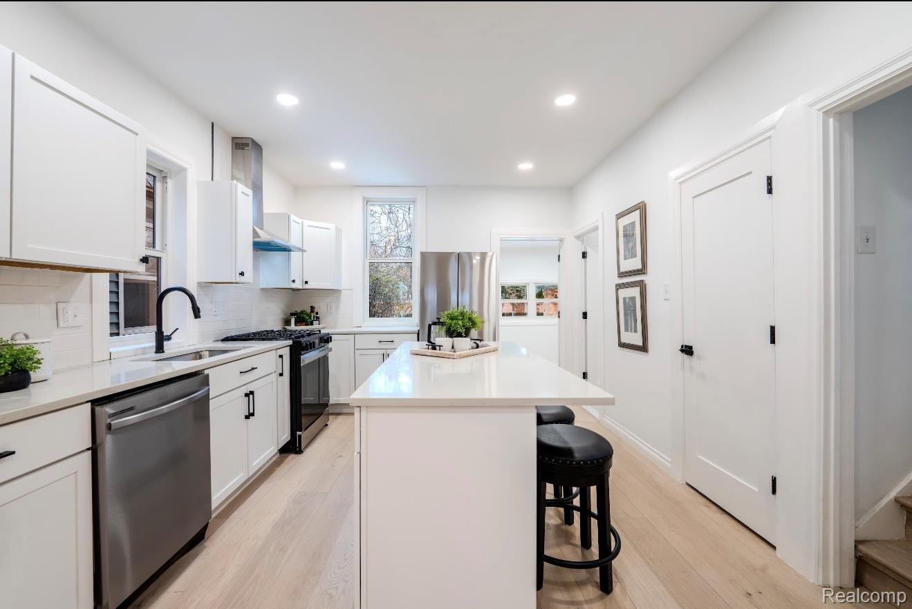 1759 Fischer Street