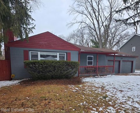 19830 Mahon Street Southfield City MI 48075