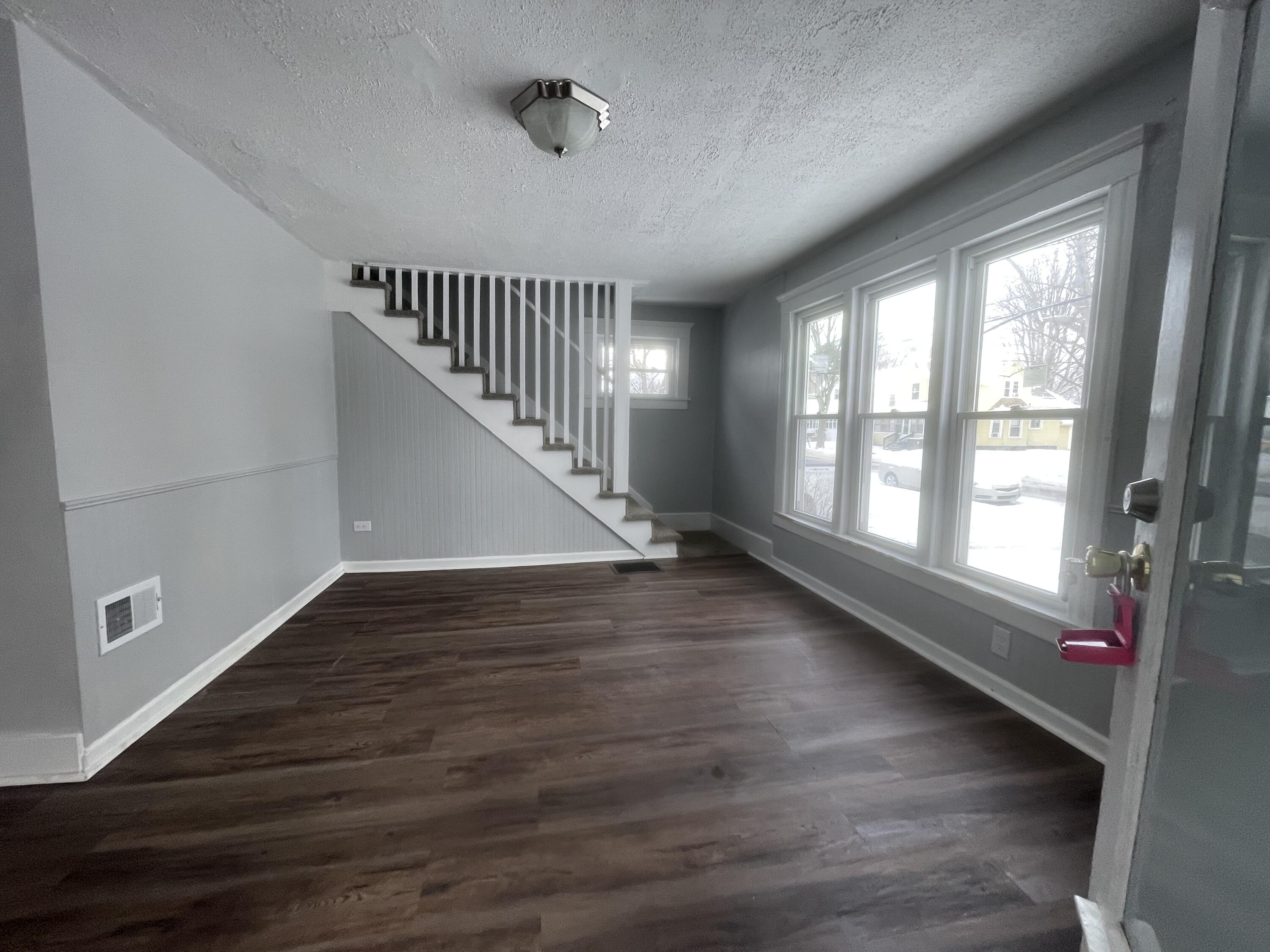 306 N Pleasant Street