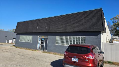 22000 Dequindre Road Warren City MI 48091