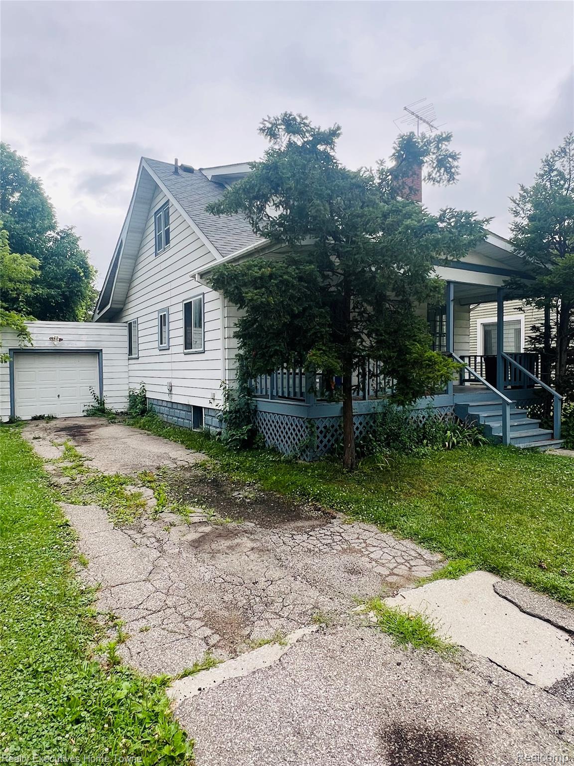 1329 Minnie Street