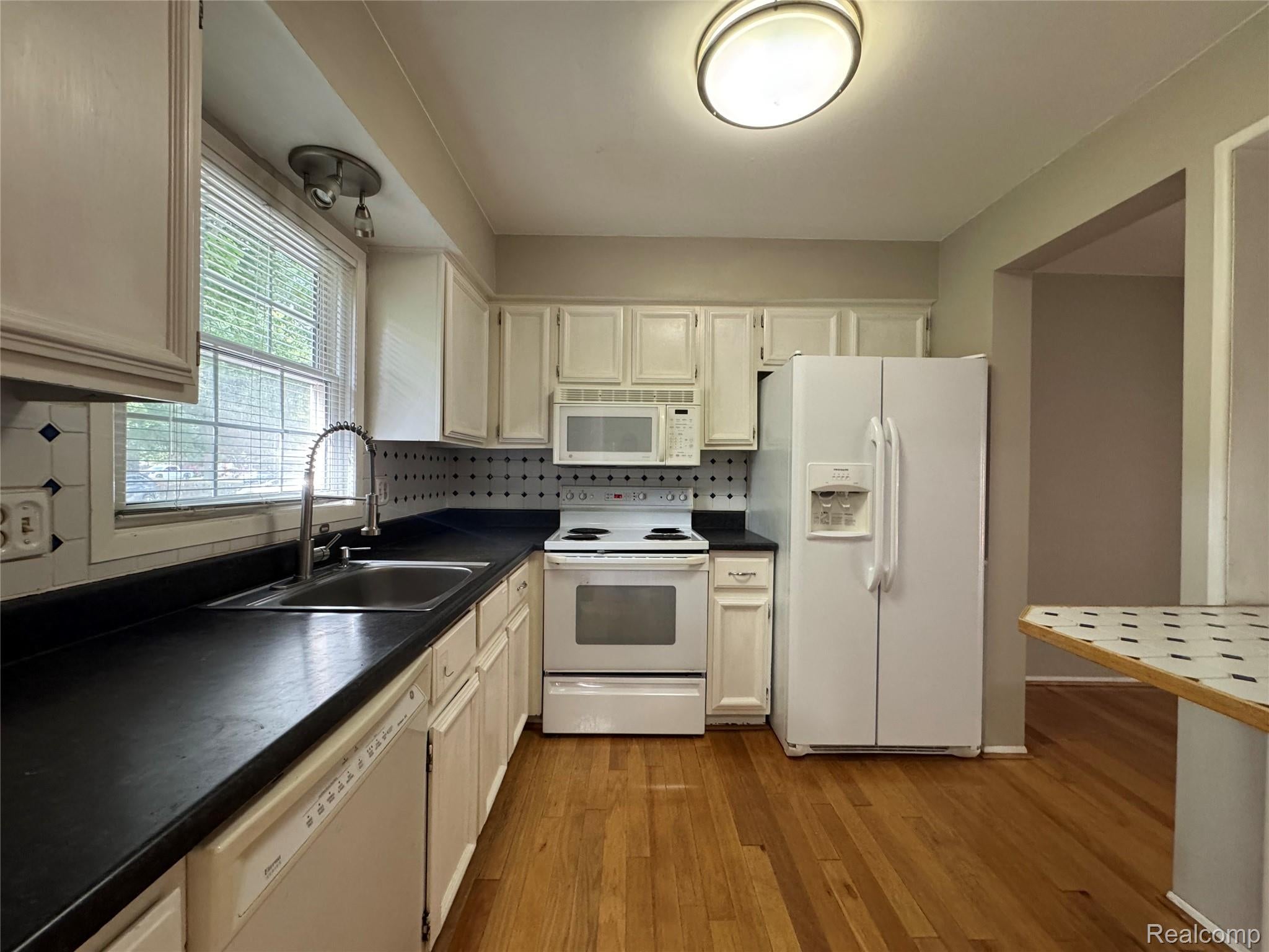 1775 BRENTWOOD Drive