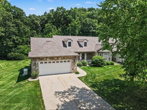 Photo of 2181 Hunters Run RUN, Comstock Charter Township, MI 49048 (MLS # 66026034692)