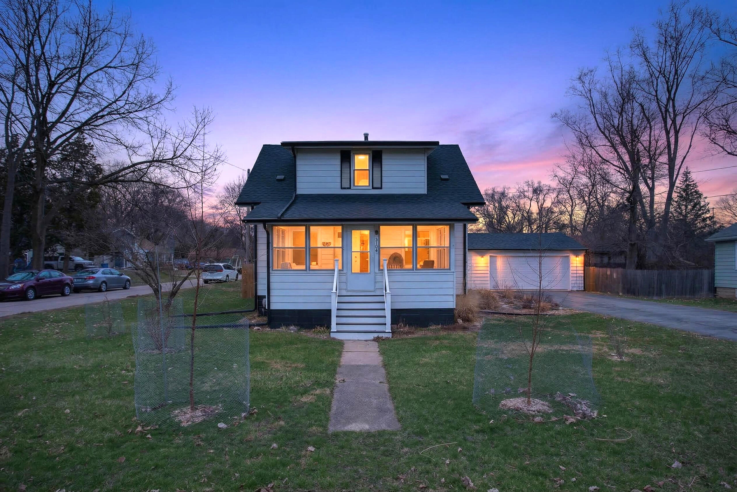 2126 W Franklin Street