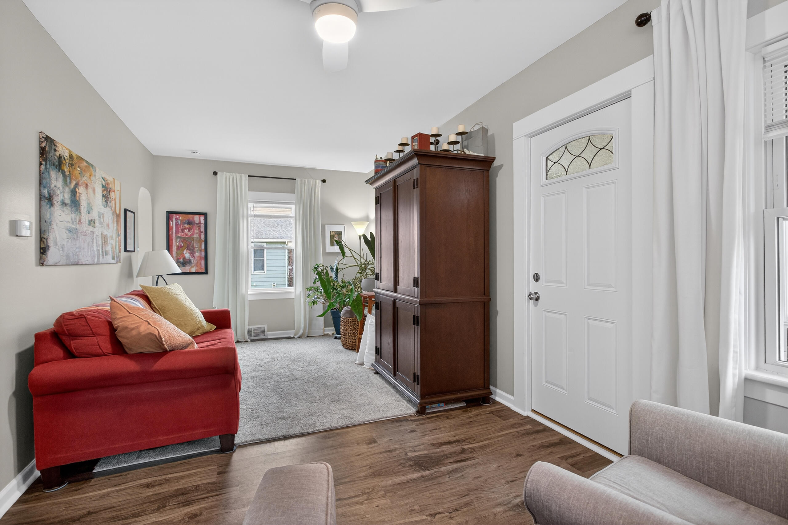 2126 W Franklin Street