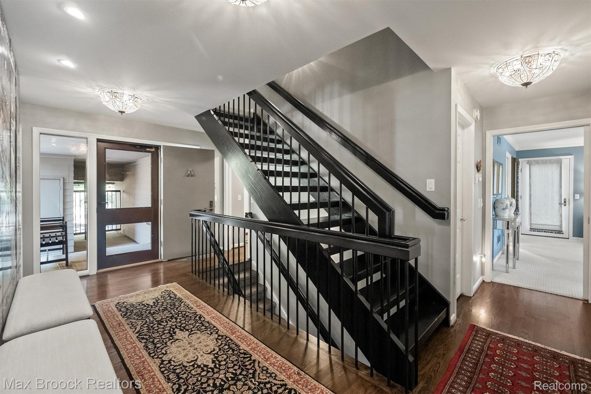 969 Bloomfield Woods