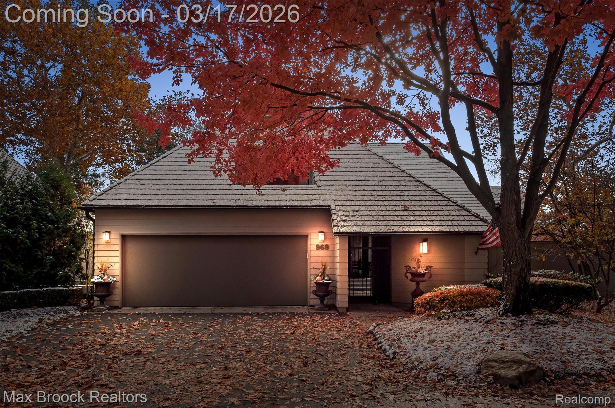 969 Bloomfield Woods