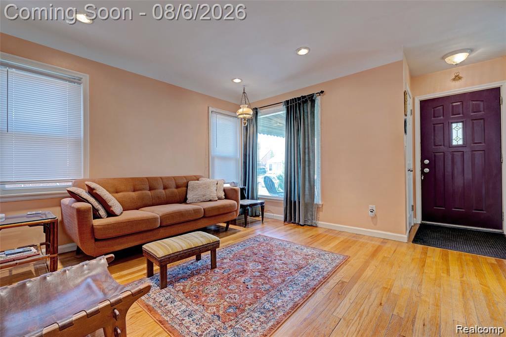 11353 Rockland
