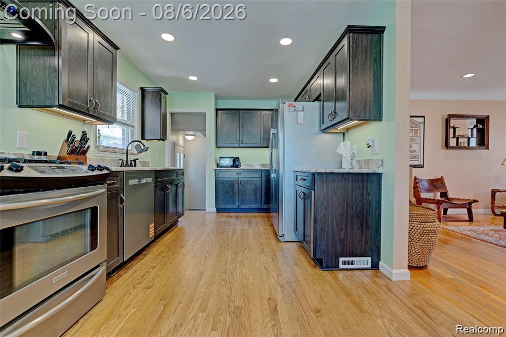 11353 Rockland