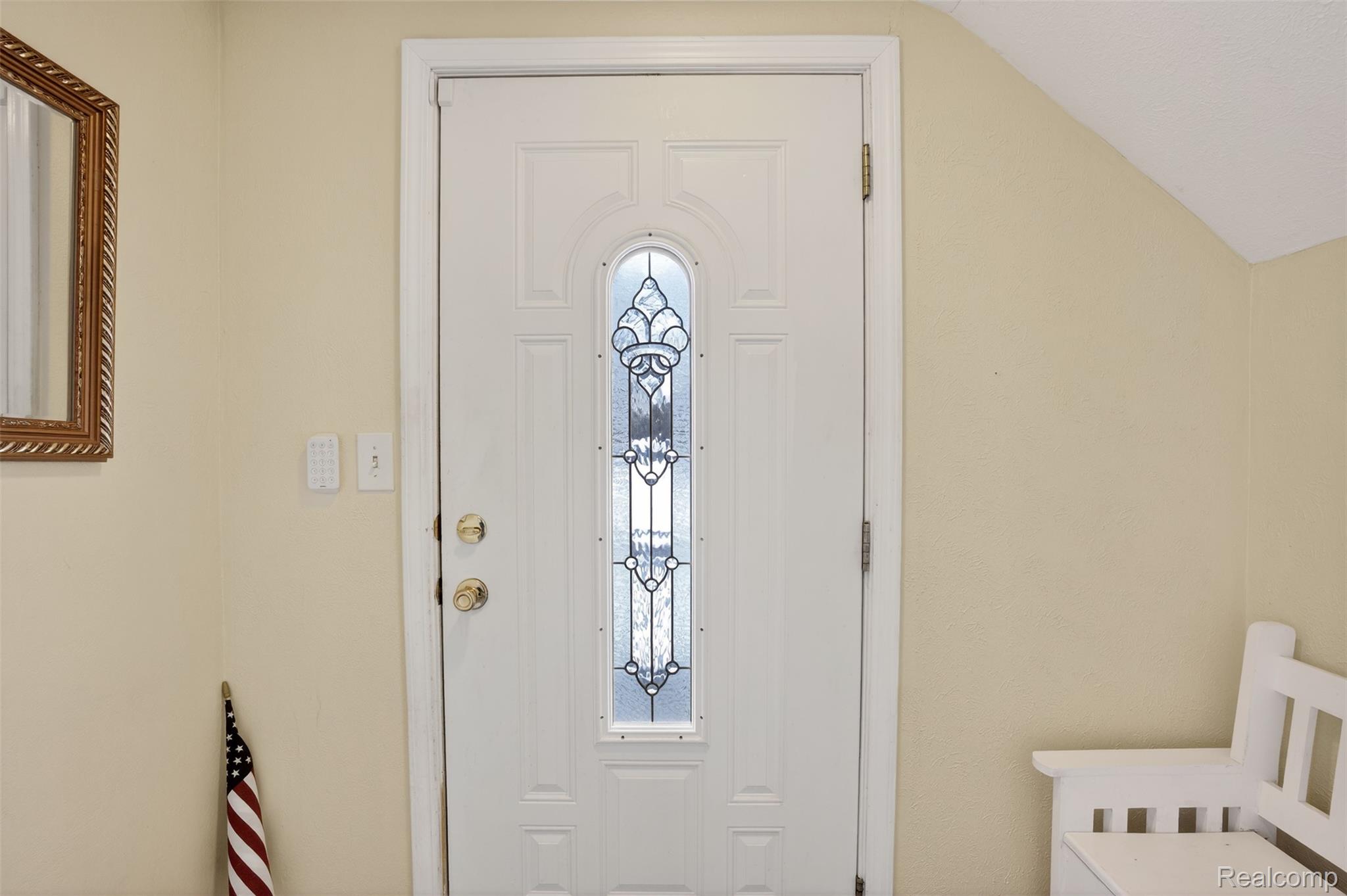 1041 E Schumacher Avenue