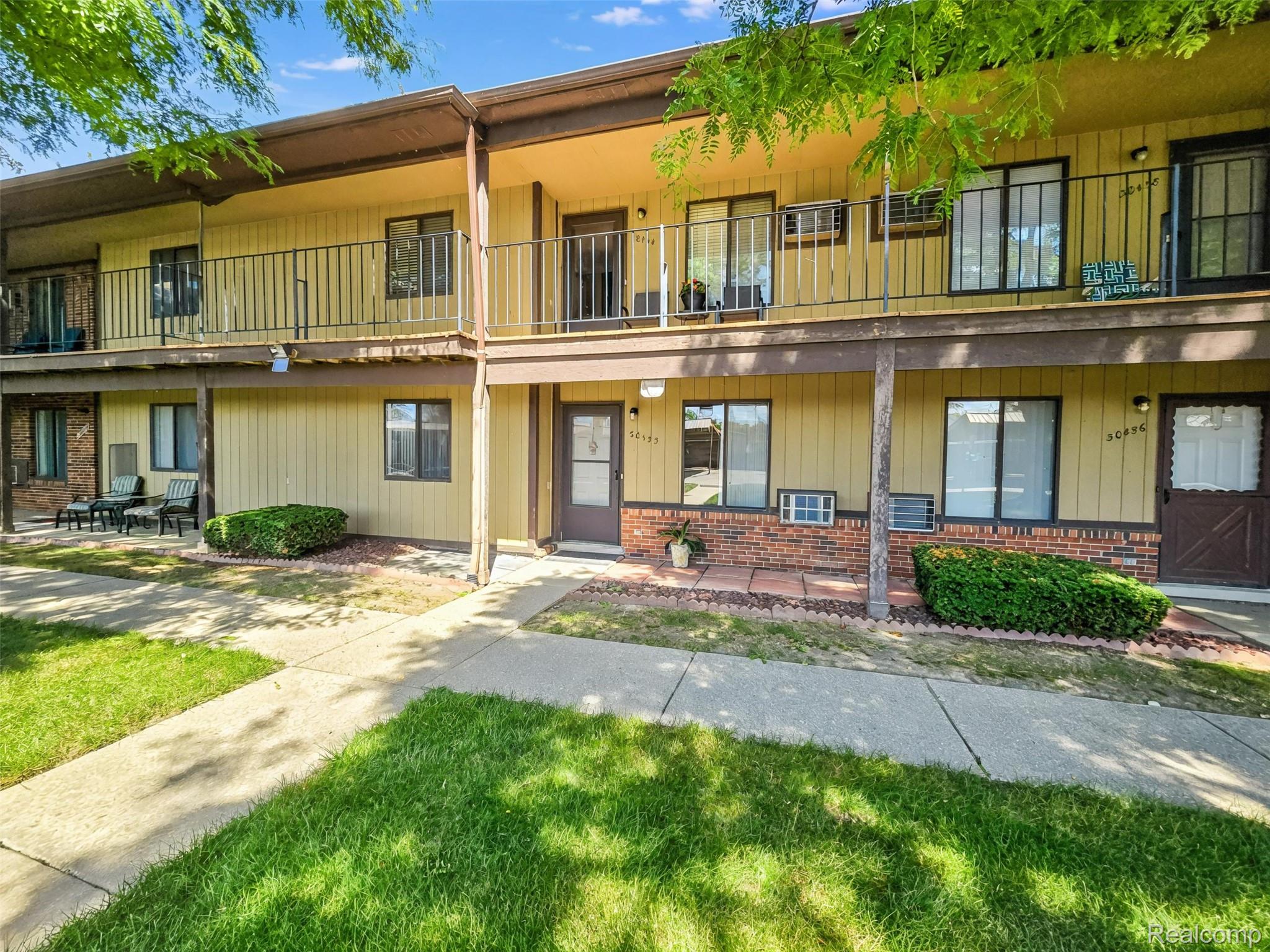 30452 Utica Road 7