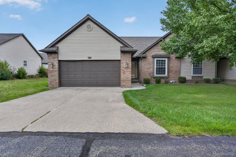 Photo of 5034 Sandalwood Drive, Grand Blanc Charter Township, MI 48439 (MLS # 20261067910)