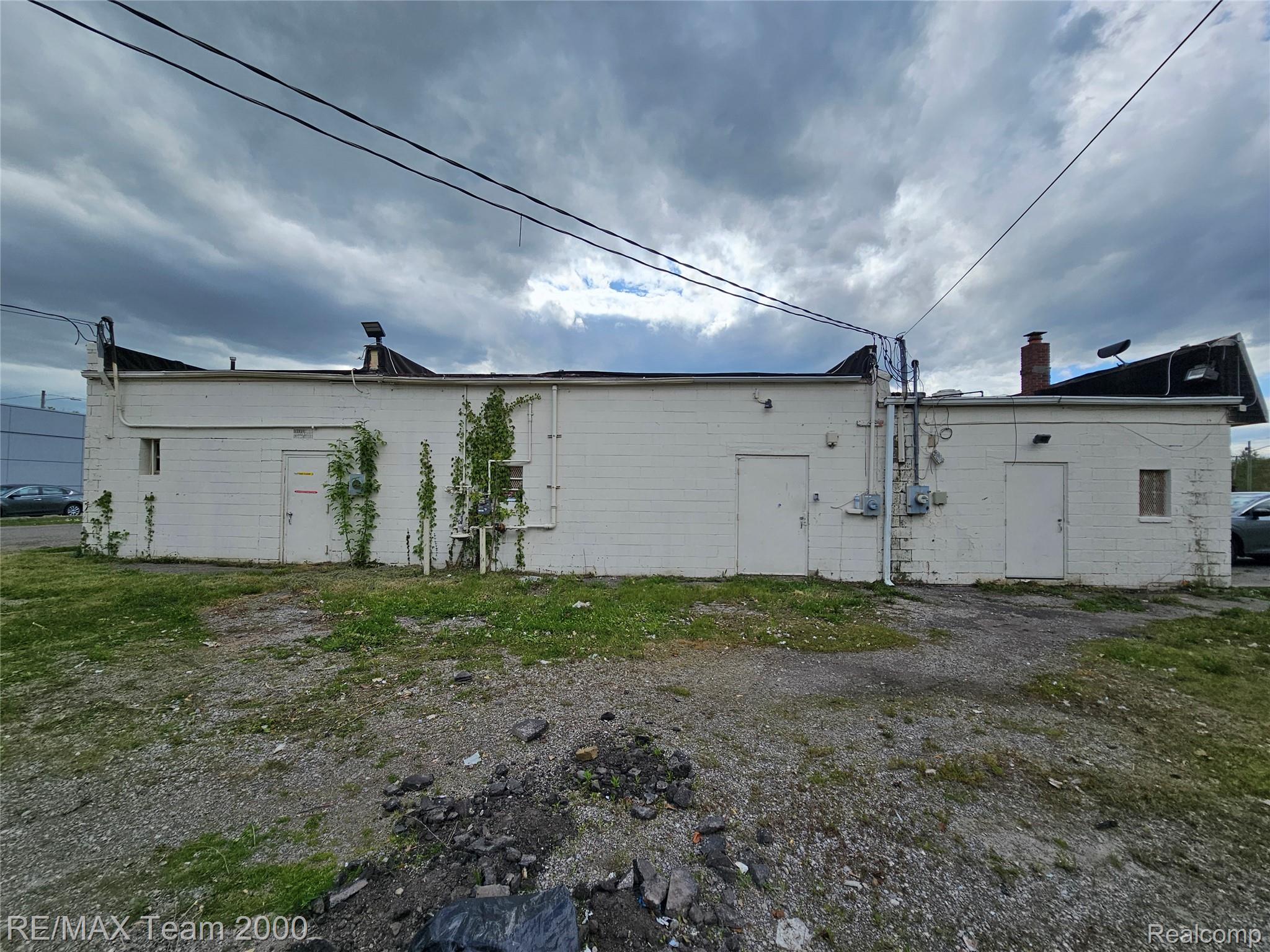 1055 Inkster Road