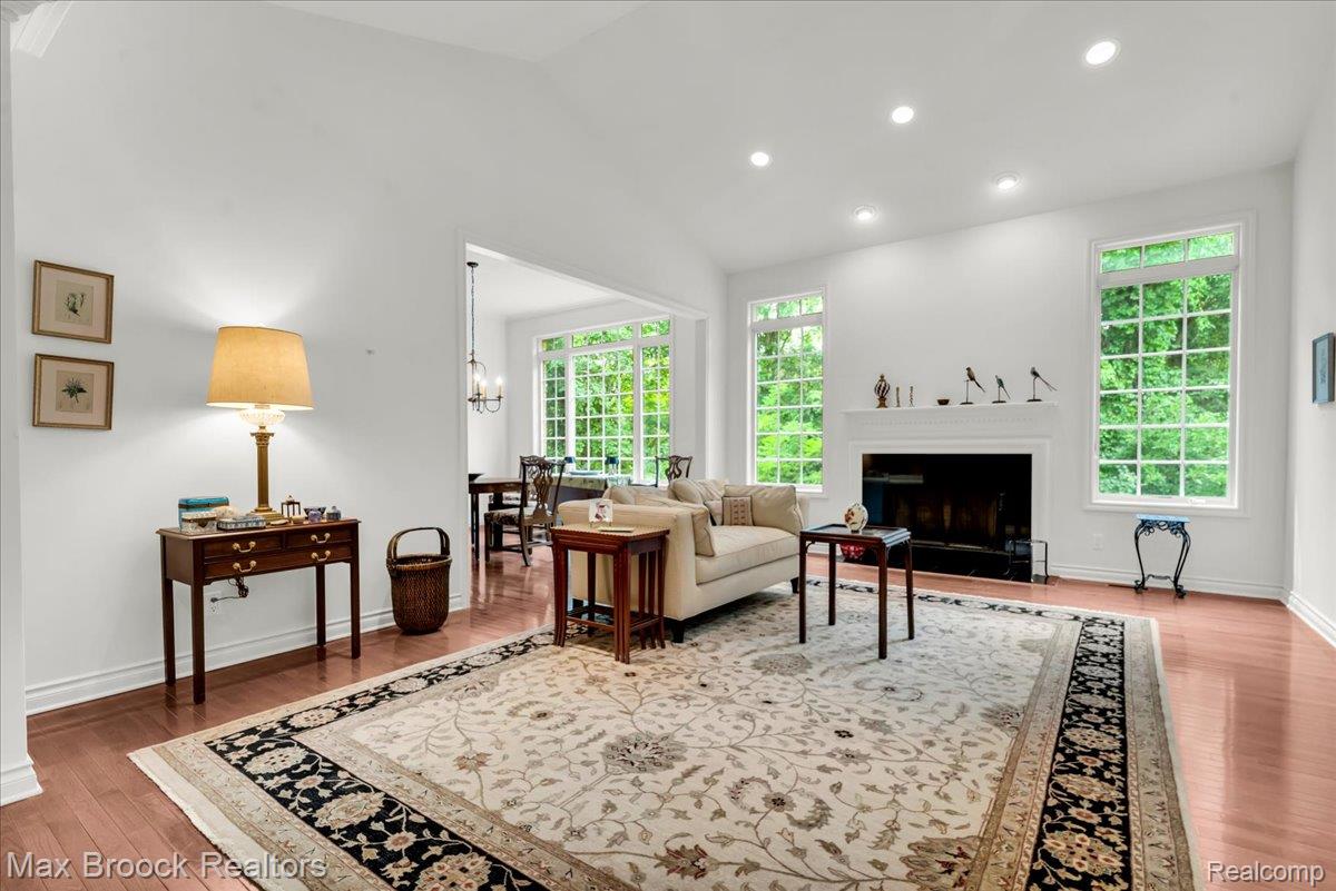 32935 Cressbrook Circle