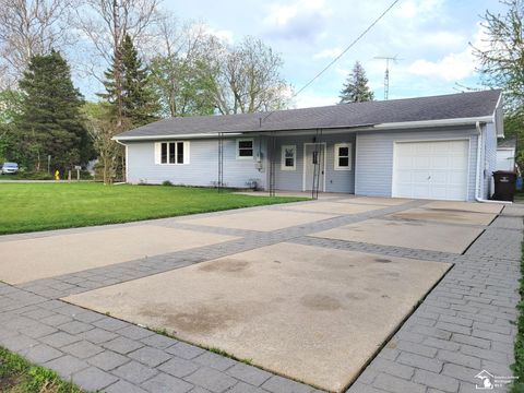 4153 4th Street Frenchtown Township Monroe MI 48166