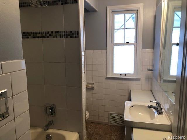 20644 Elkhart Street