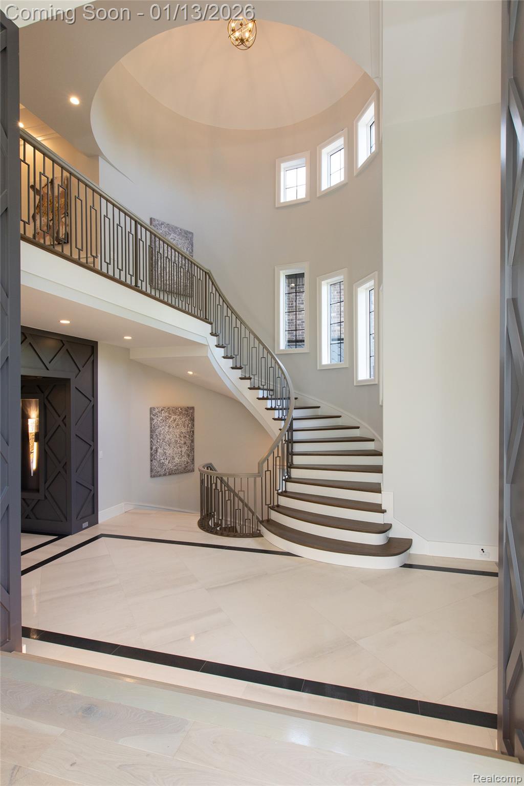 556 Barrington Court