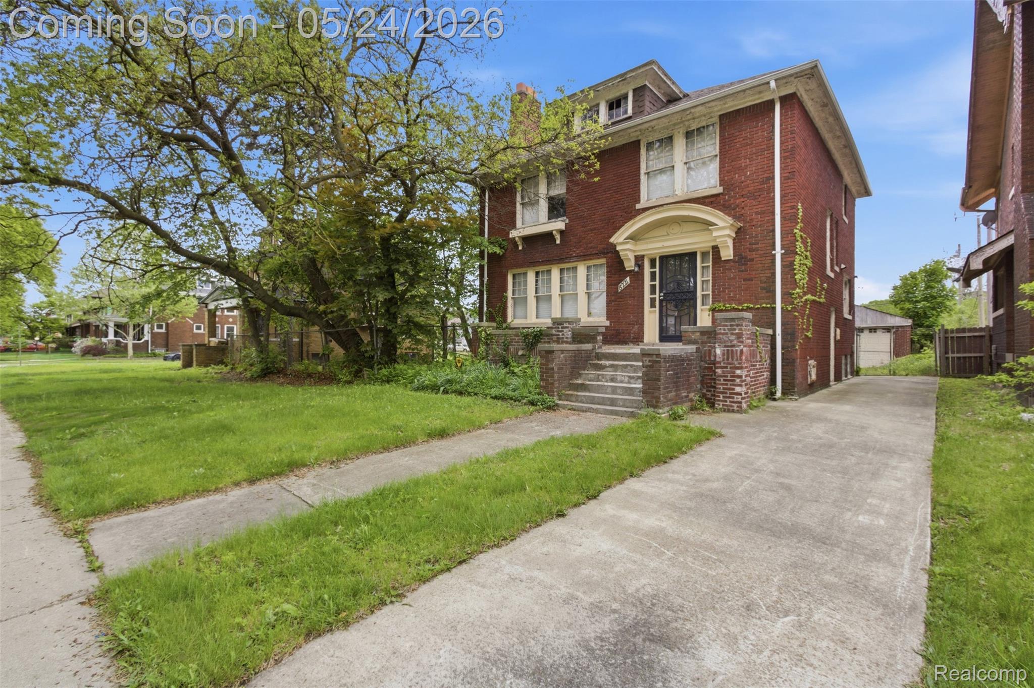 8221 Dexter Avenue