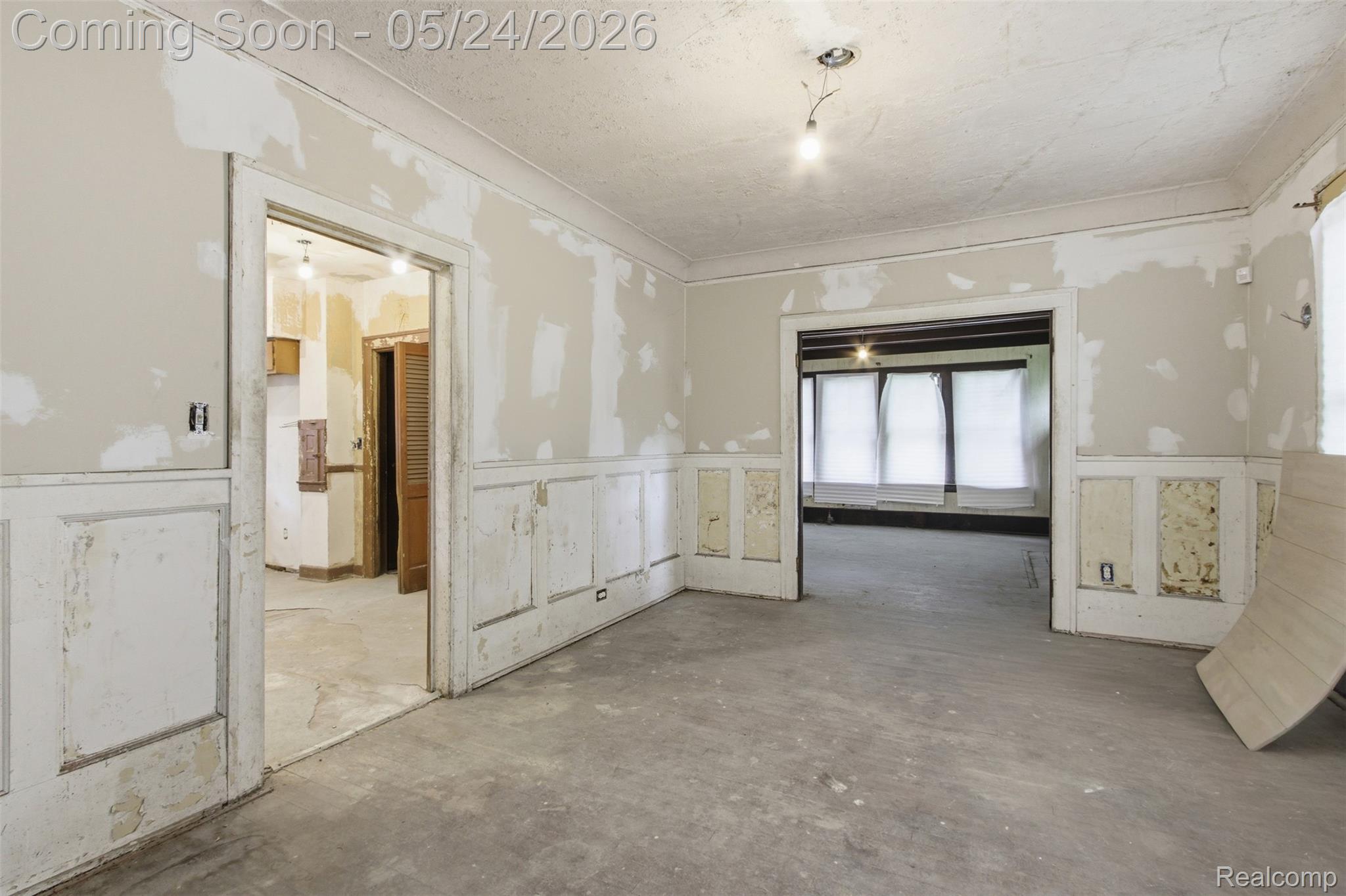 8221 Dexter Avenue