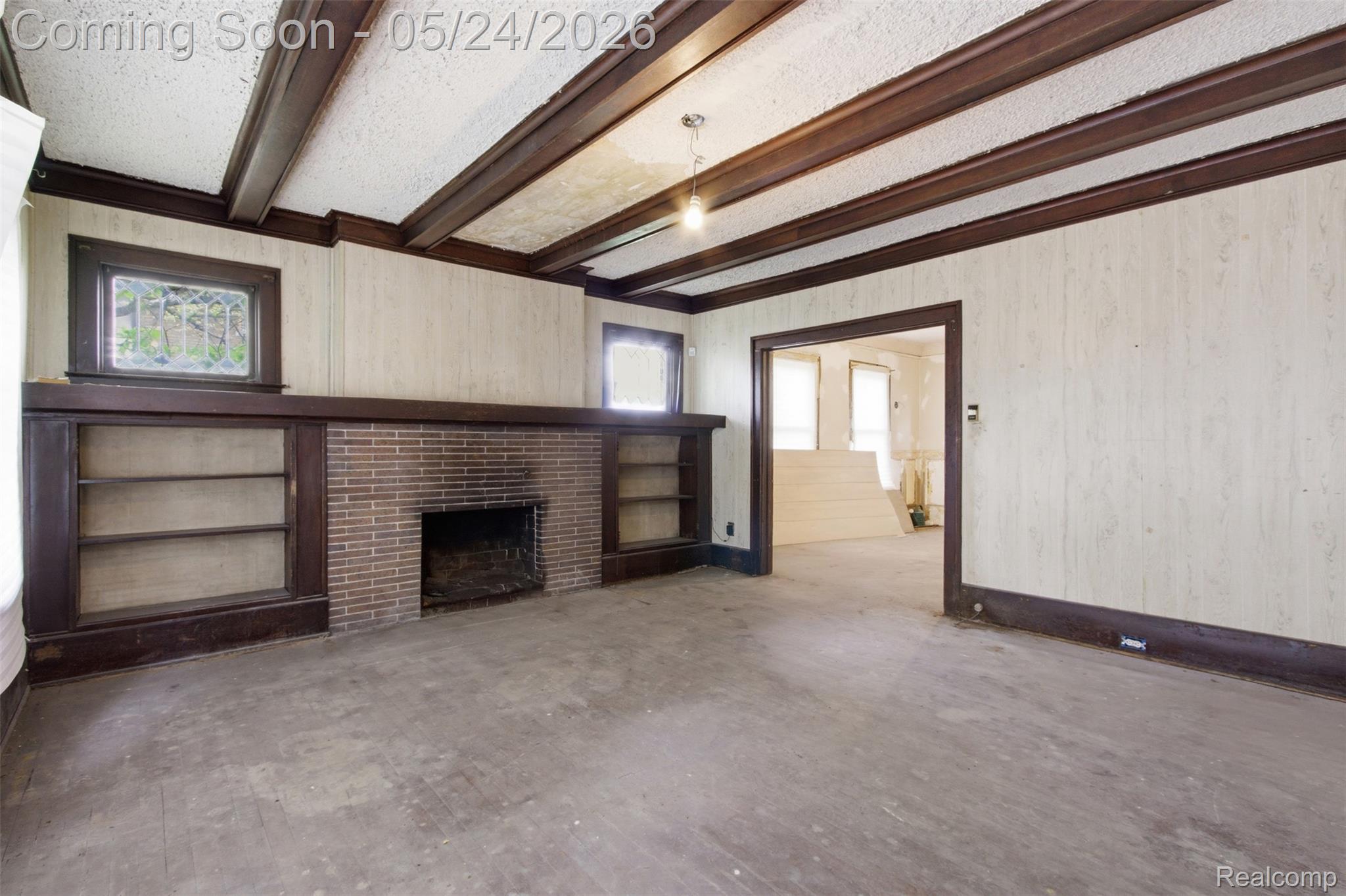 8221 Dexter Avenue