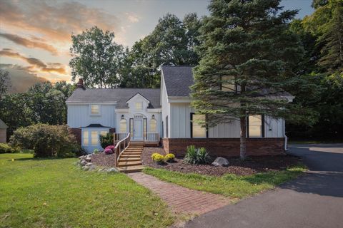 38996 HOLSWORTH Court Farmington Hills City MI 48331