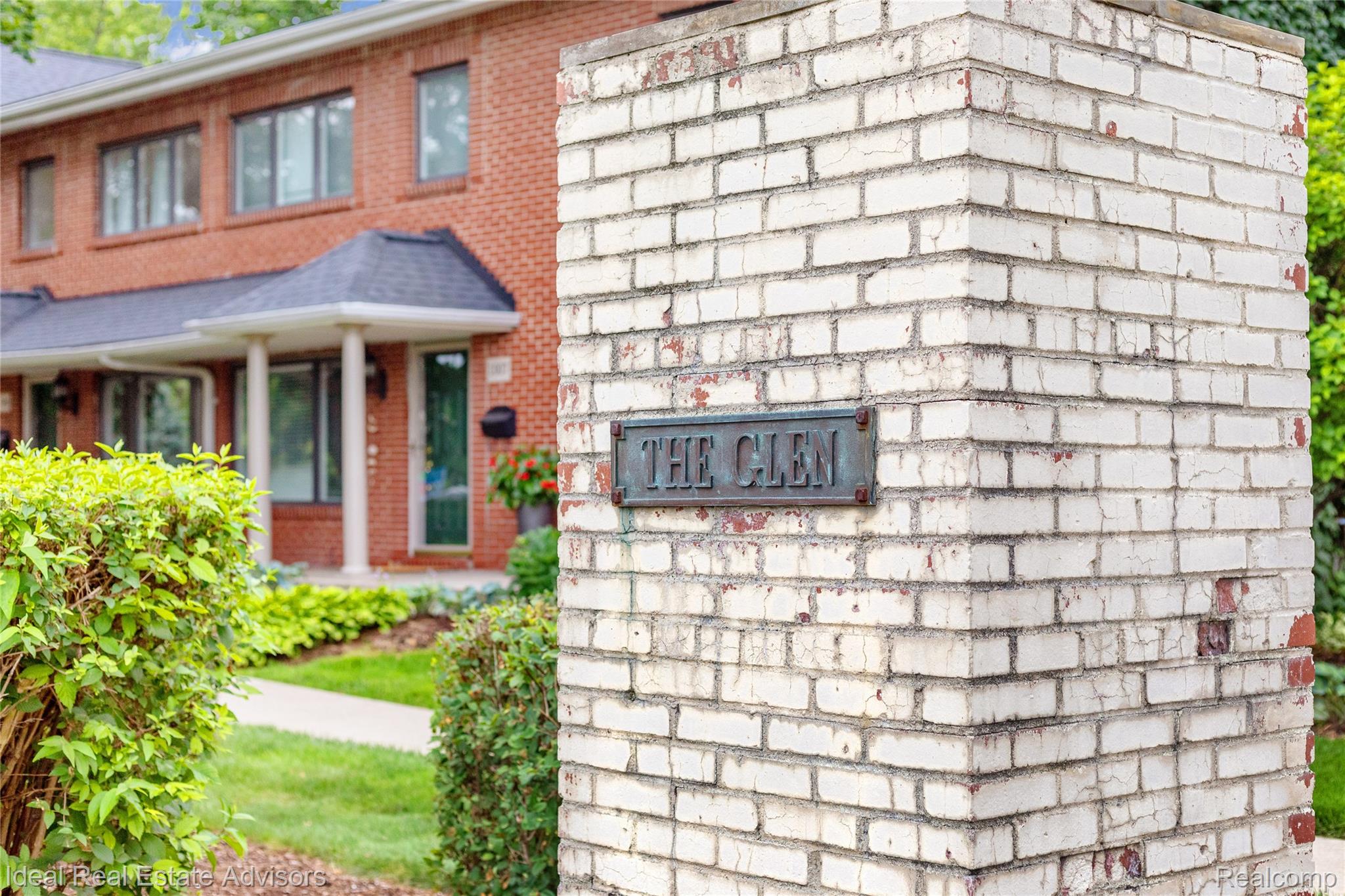 1005 N Old Woodward Avenue