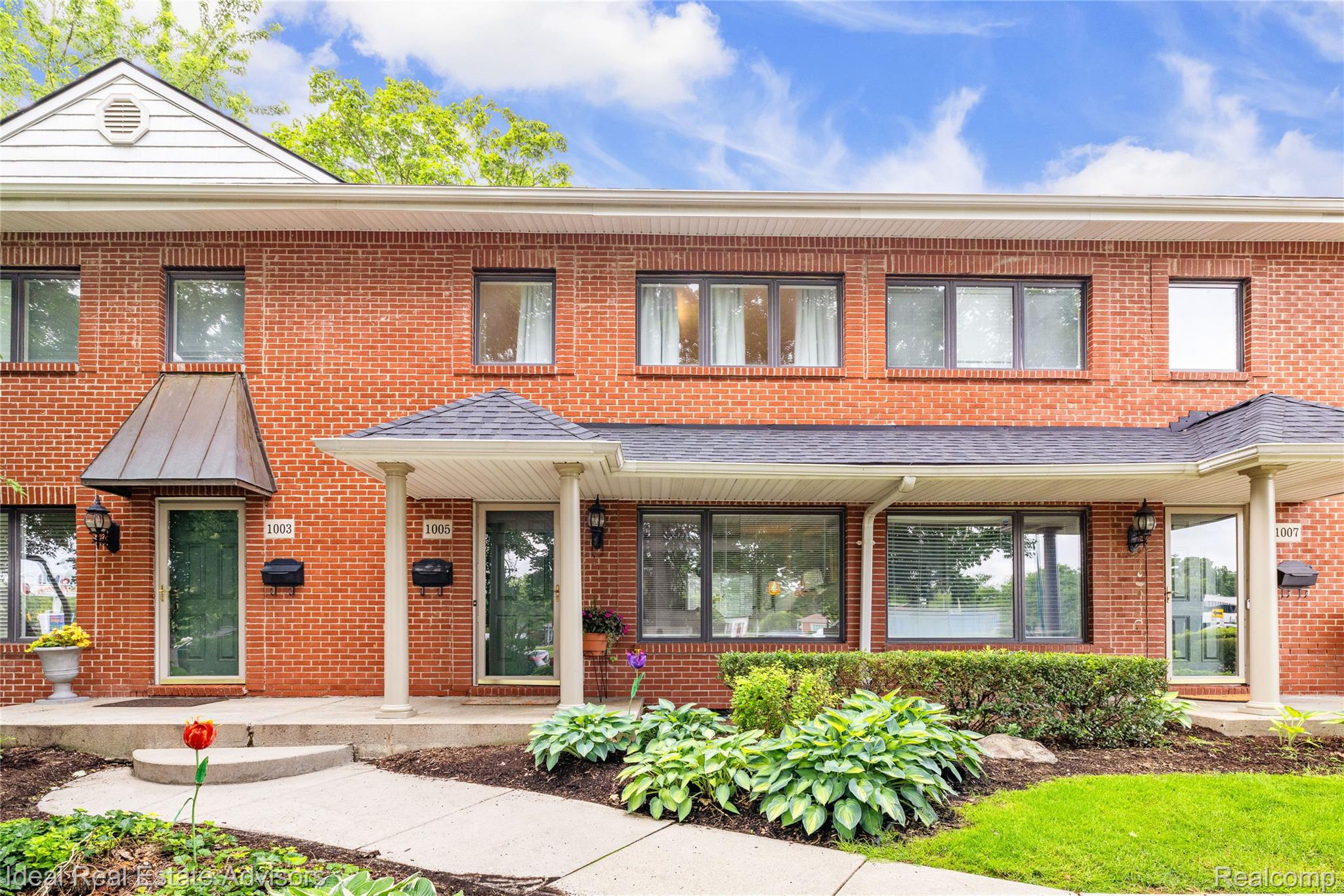 1005 N Old Woodward Avenue