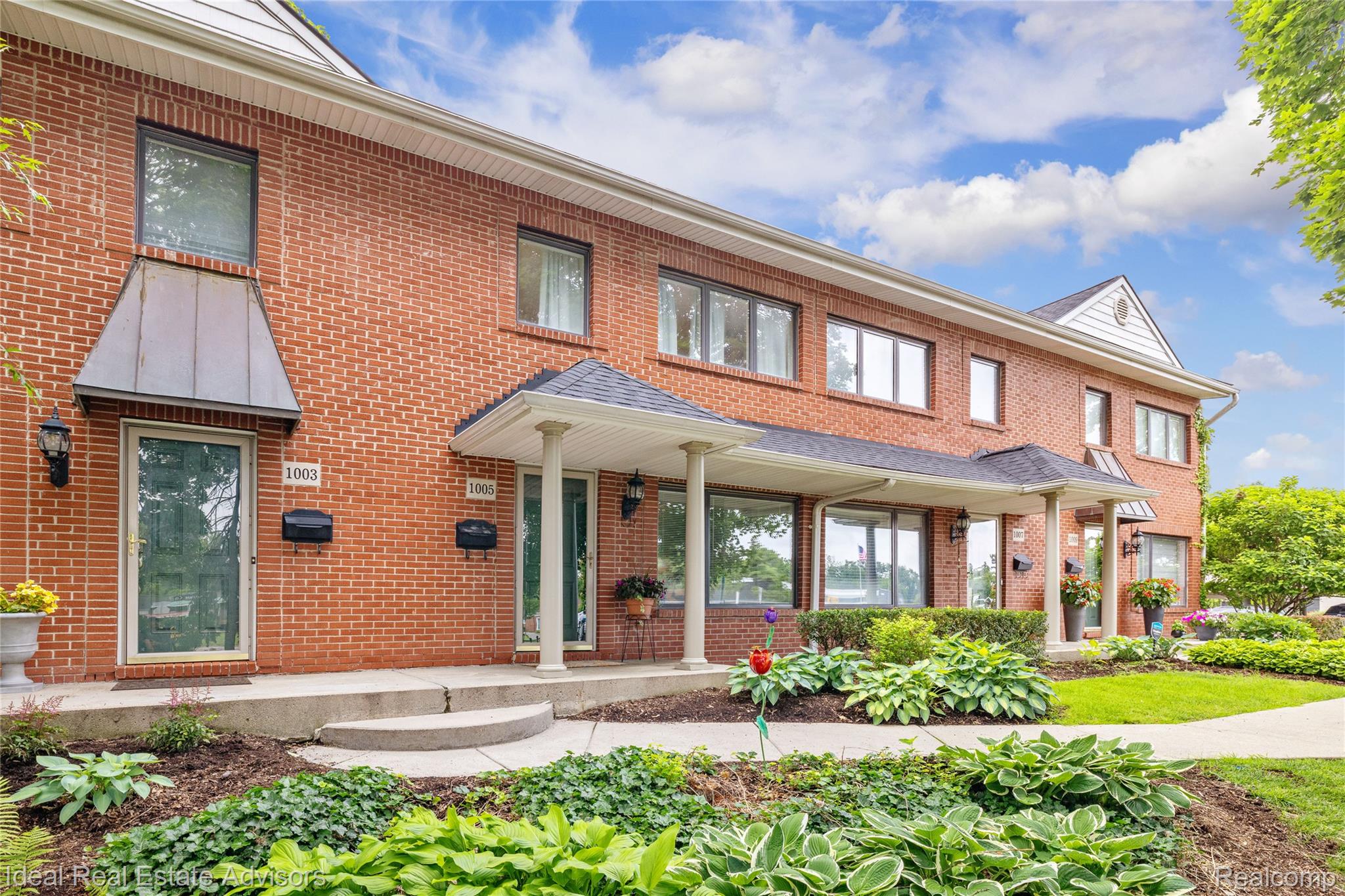 1005 N Old Woodward Avenue