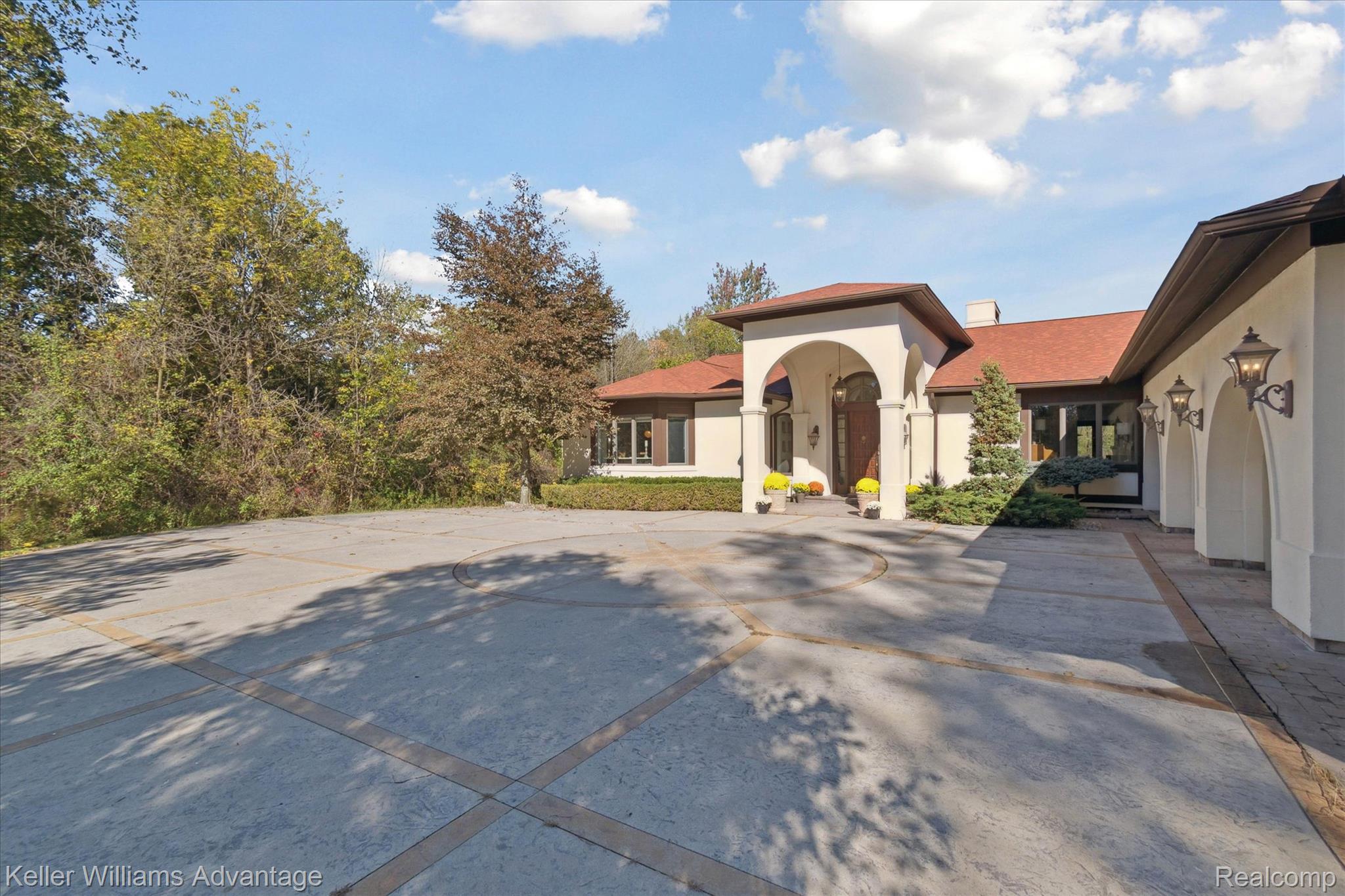 9109 N Territorial Road