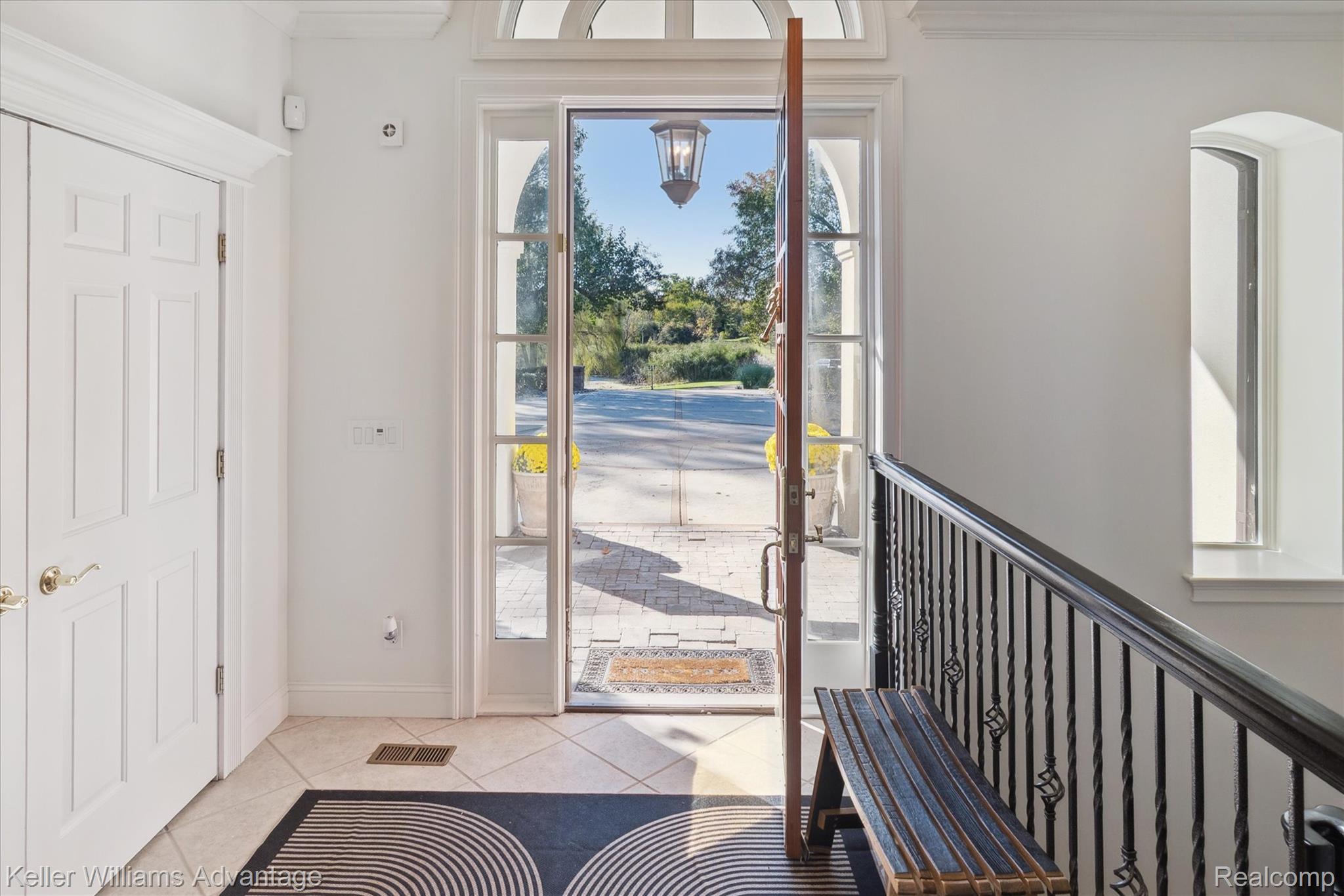 9109 N Territorial Road