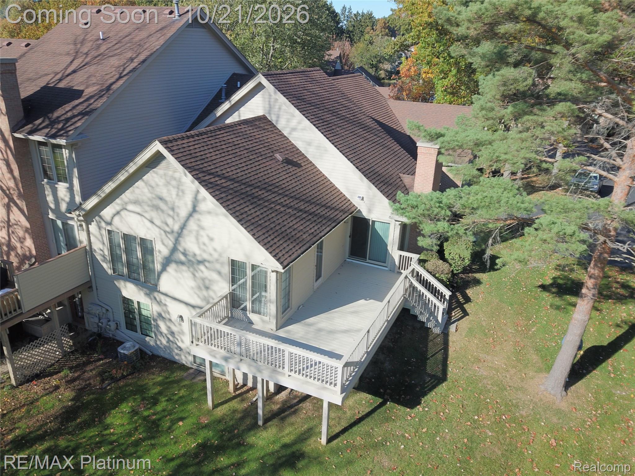 4558 Golf View Drive