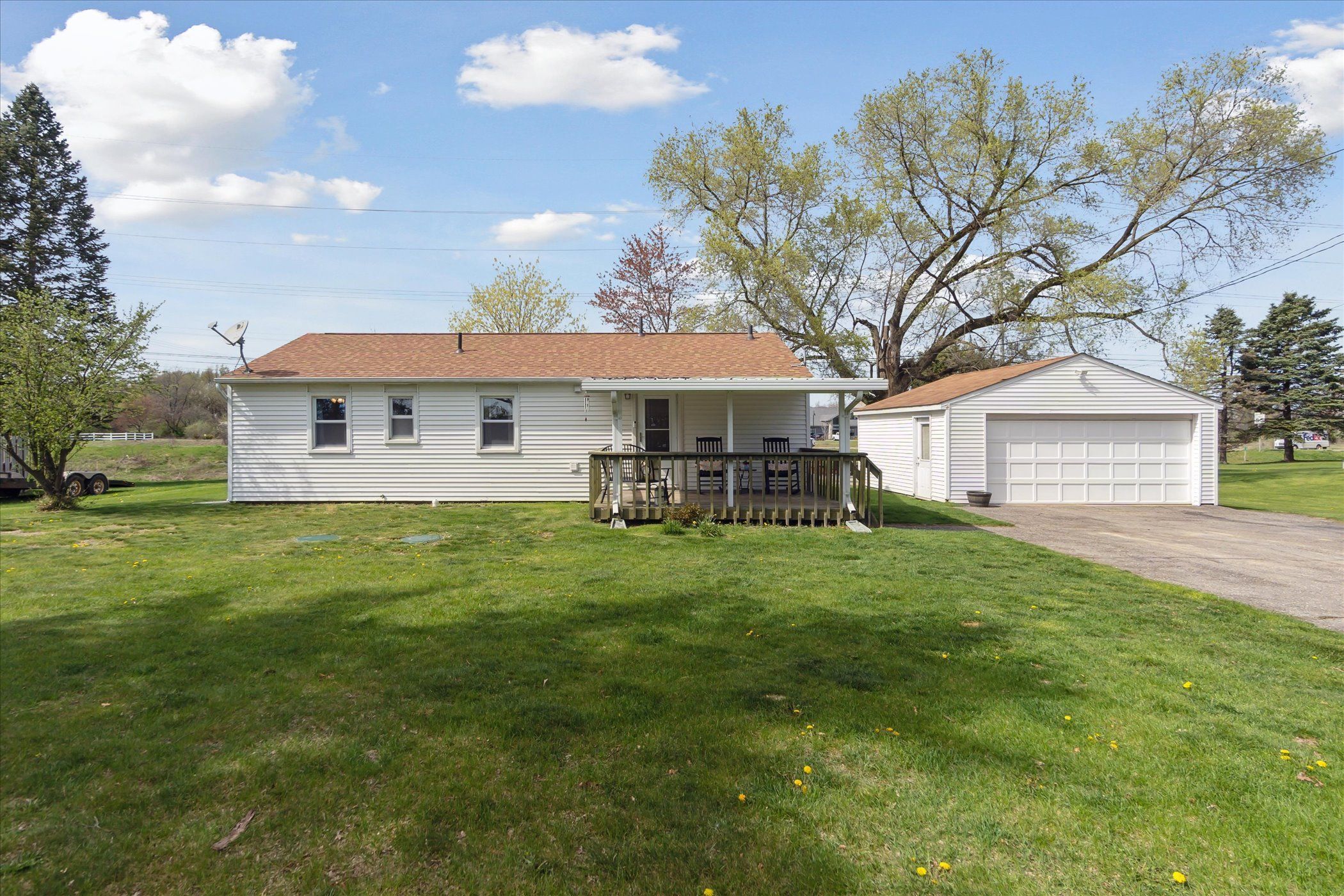 1505 W HIGHLAND Road