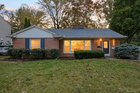 32463 Sheridan Beverly Hills Village MI 48025