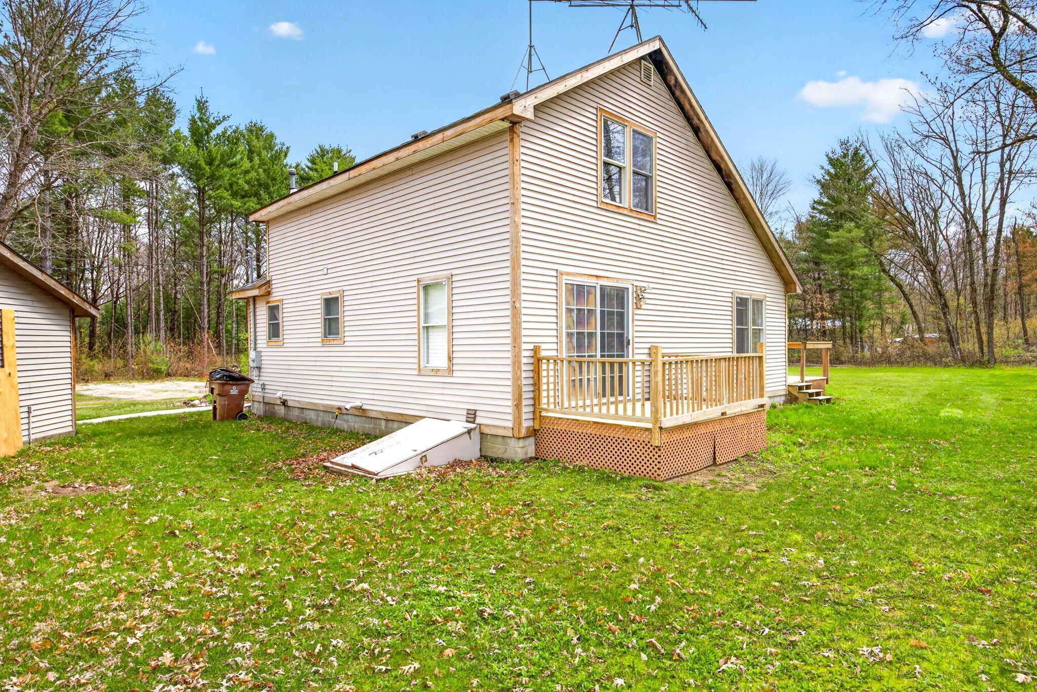 22597 Tamarack Road