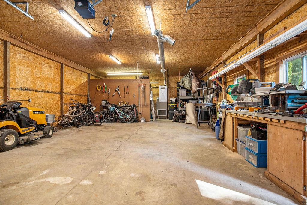 listing image 44