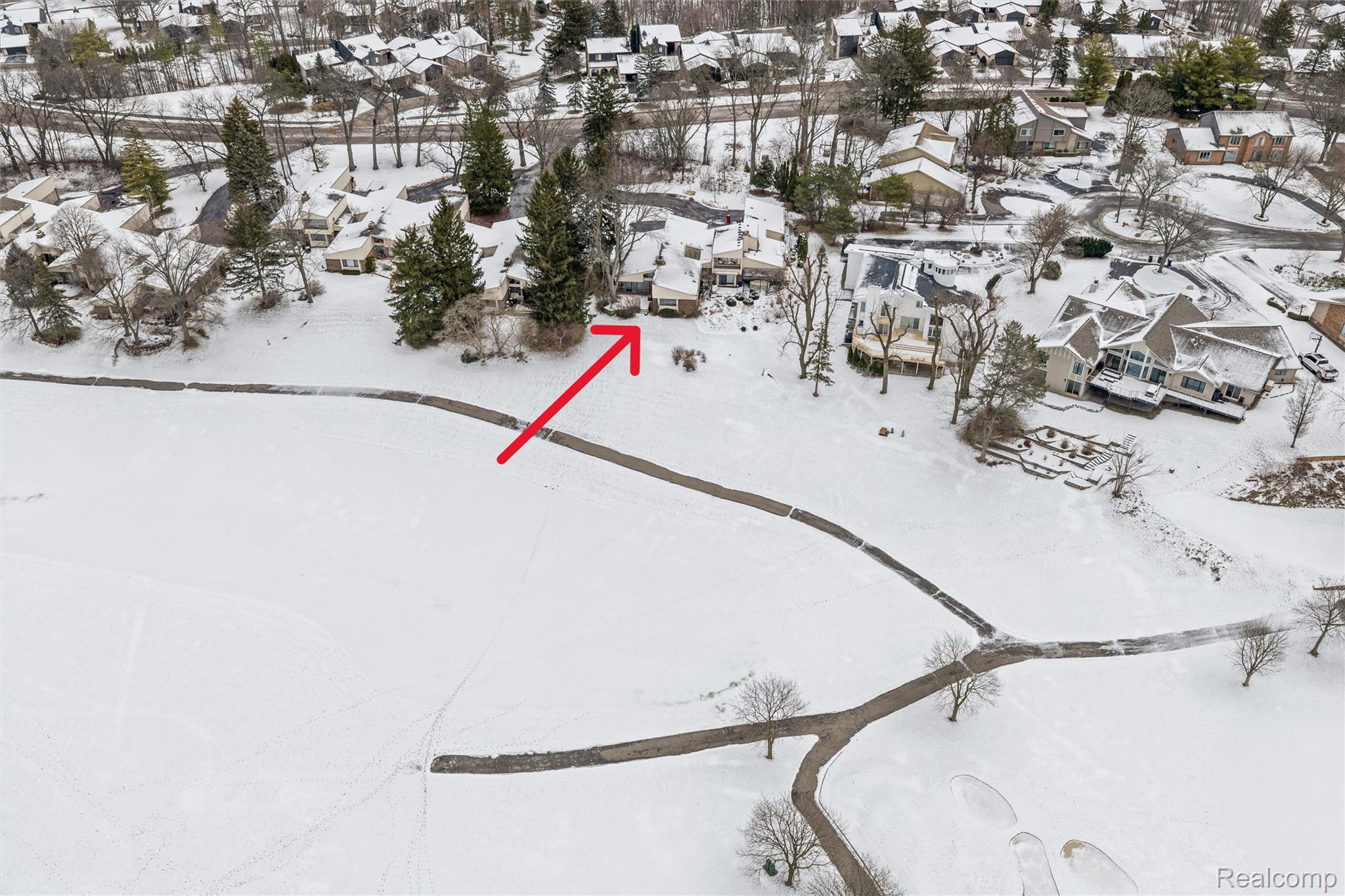 4260 Wabeek Lake Drive S